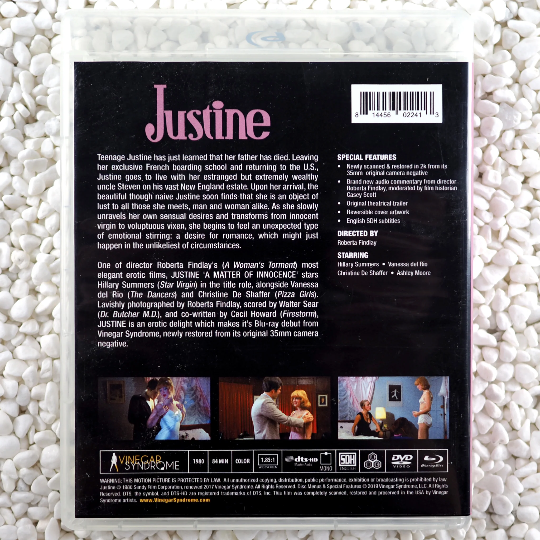 Justine - Image 17